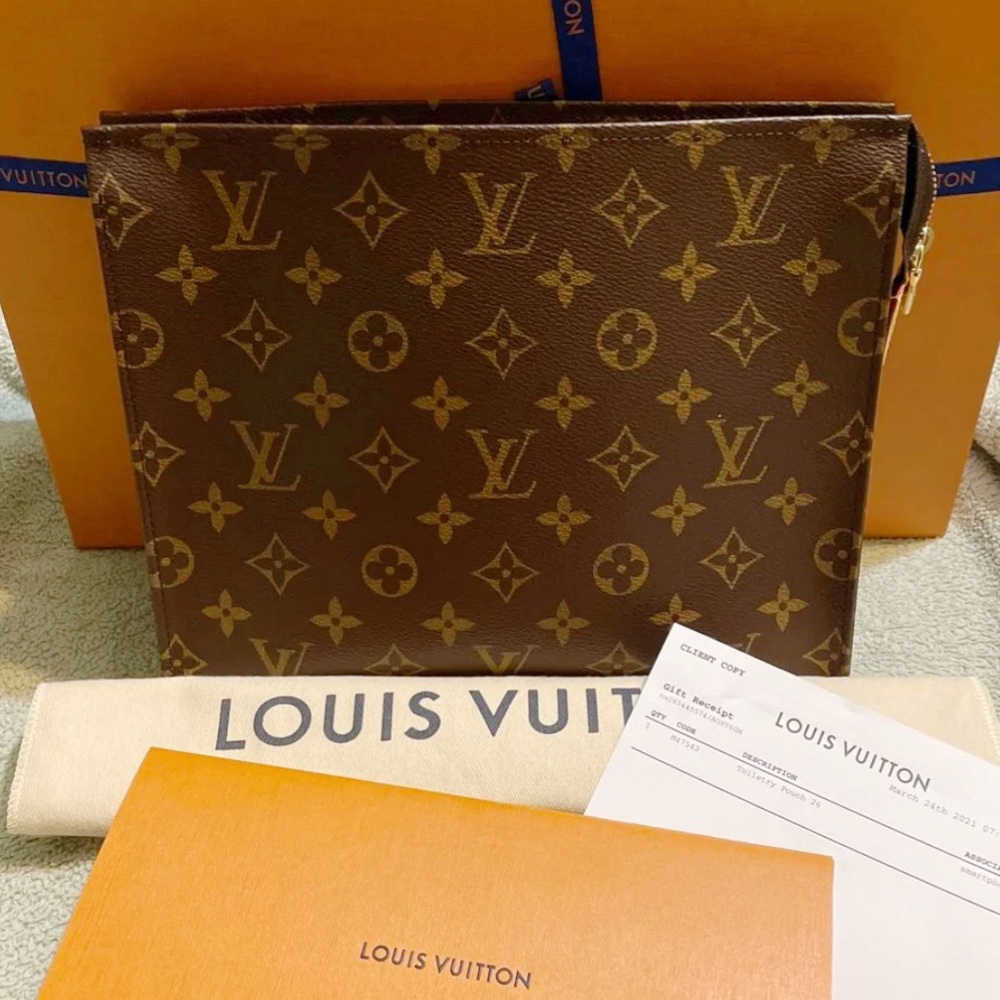 🛑SOLD🛑 Louis Vuitton Toiletry 26 Pouch - Picture 1 of 12